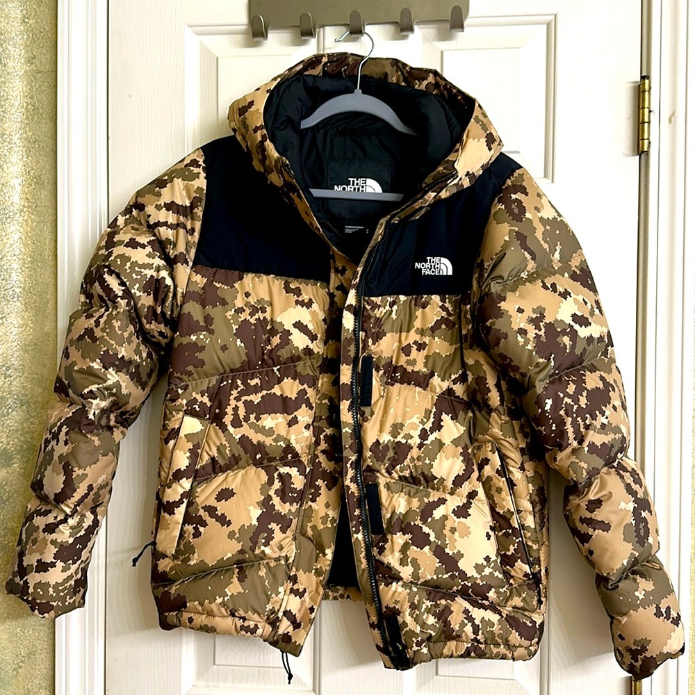 The North Face camo jacket - Women
